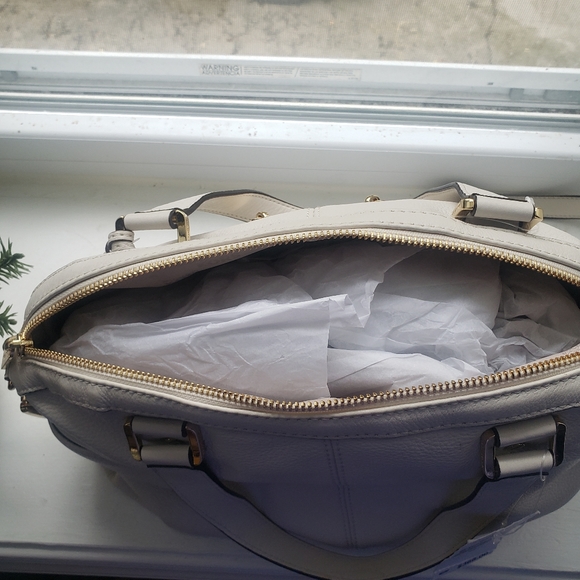 Michael Kors Handbag - Picture 3 of 4